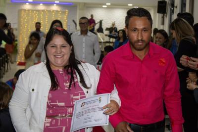 Casamento coletivo iniciou celebraÃ§Ã£o de 50 Anos da Assembleia de Deus em Laranjeiras do Sul 